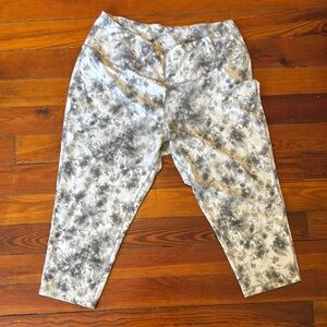 Chic Tie-Dye Leggings